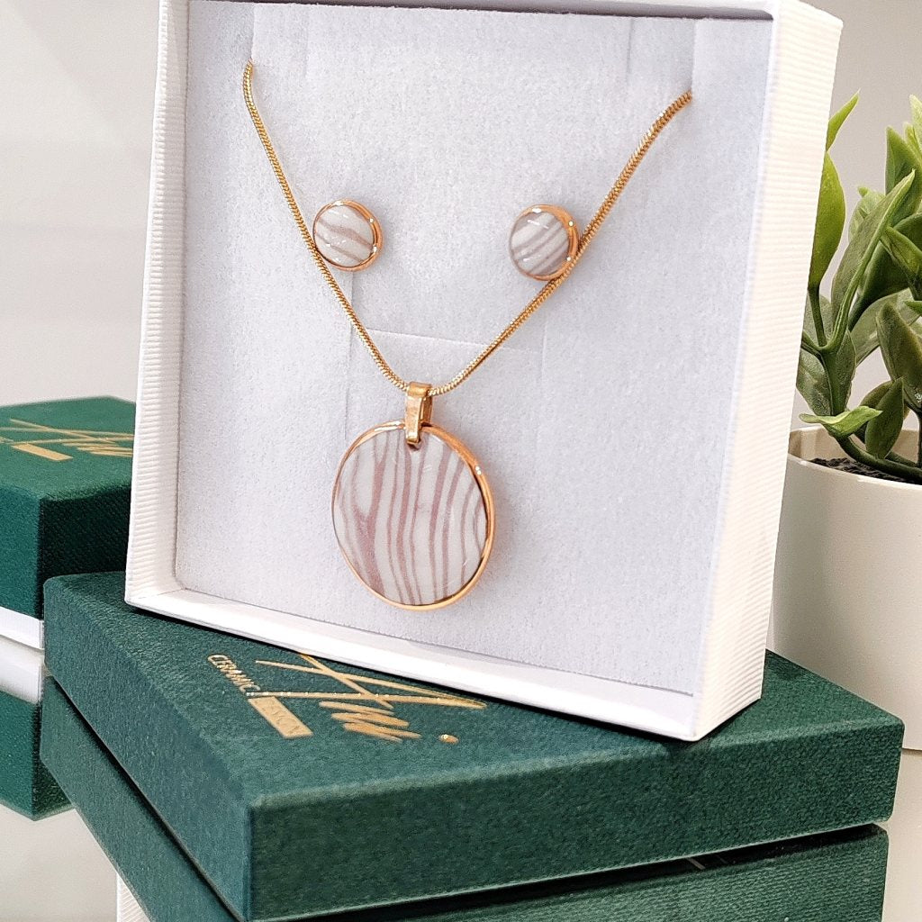 Set  Medalion White & Lavander