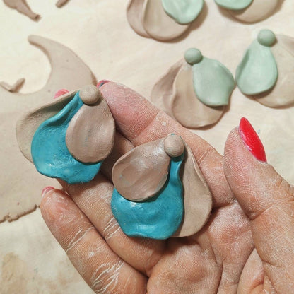 Magic Petals Blue & Beige