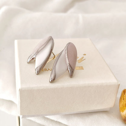 2 lista Bijela i bež platinasta