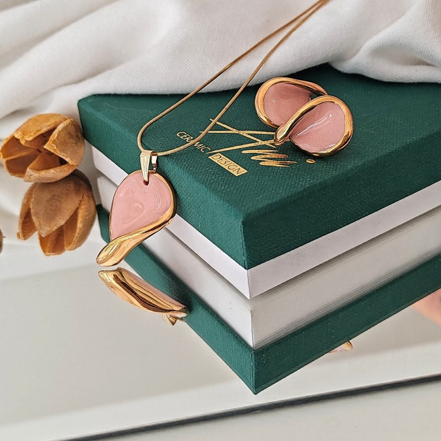 Set kapi nježno ružičaste