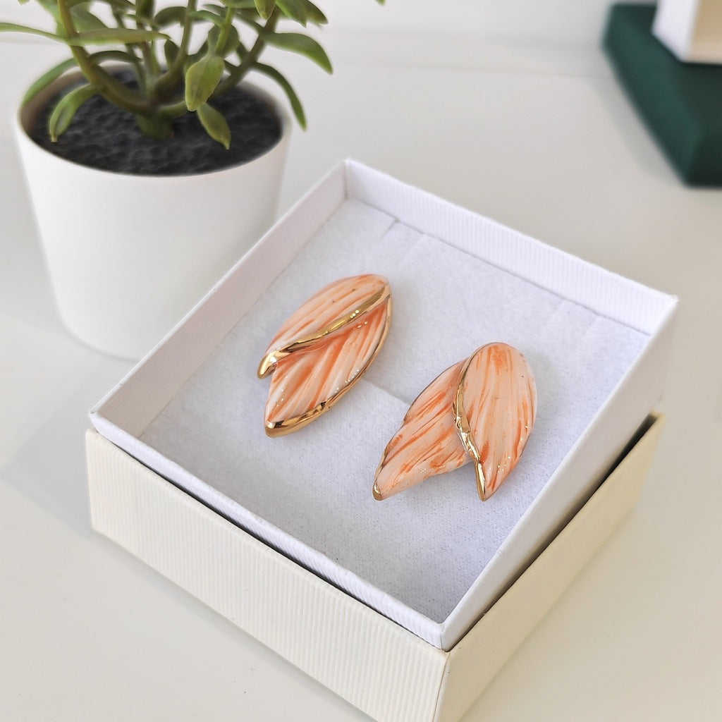 2 Leaf New Soft Green