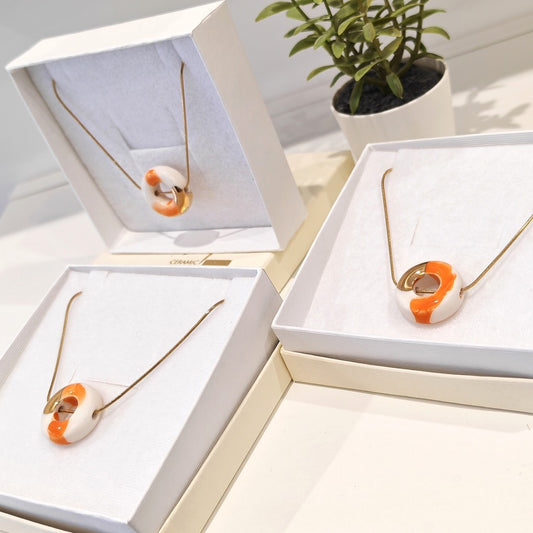 Necklace Ring Orange & White