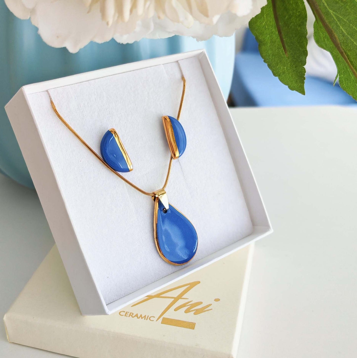 Set Blue Drop & Half Circle