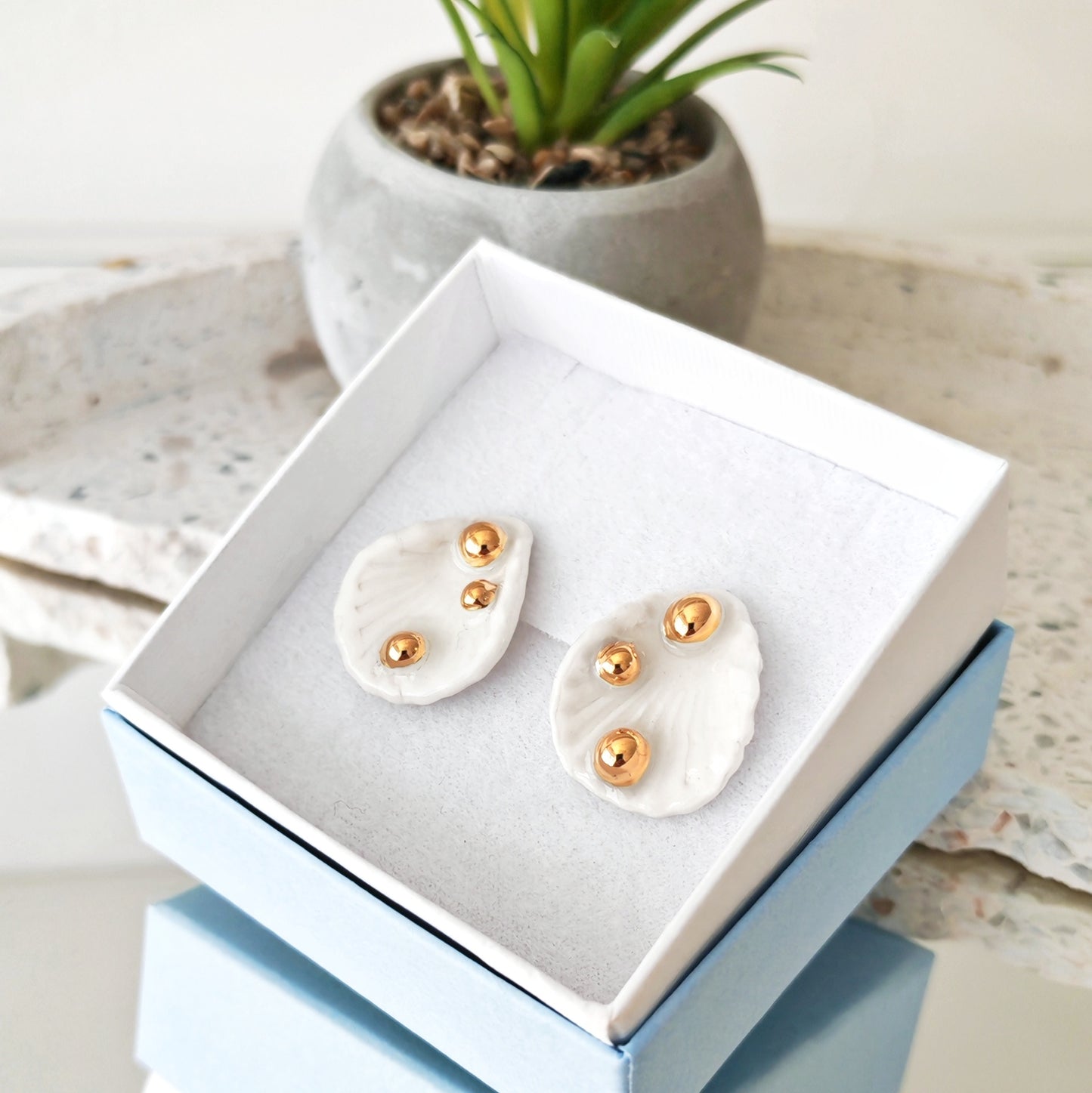 Boka & More Shell with Pearls