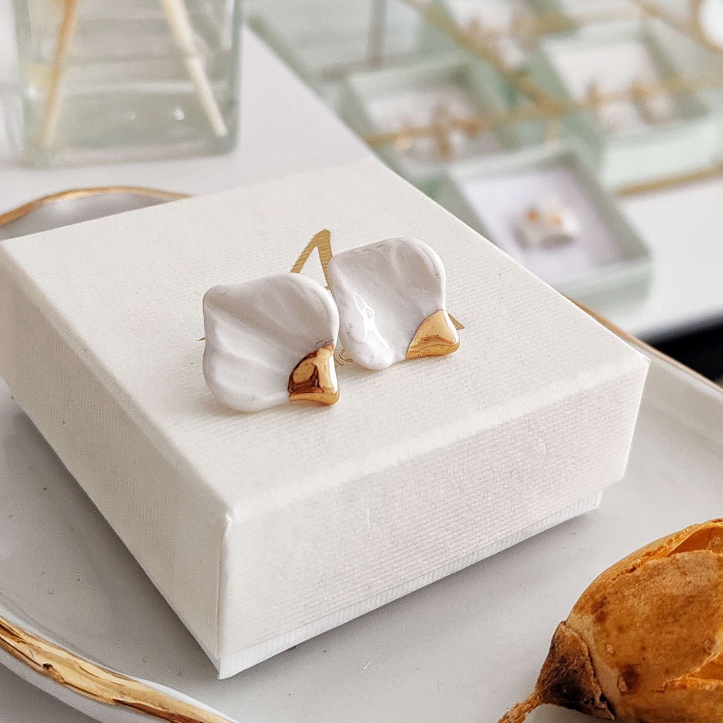 Bloom & Chic Midi Petals White