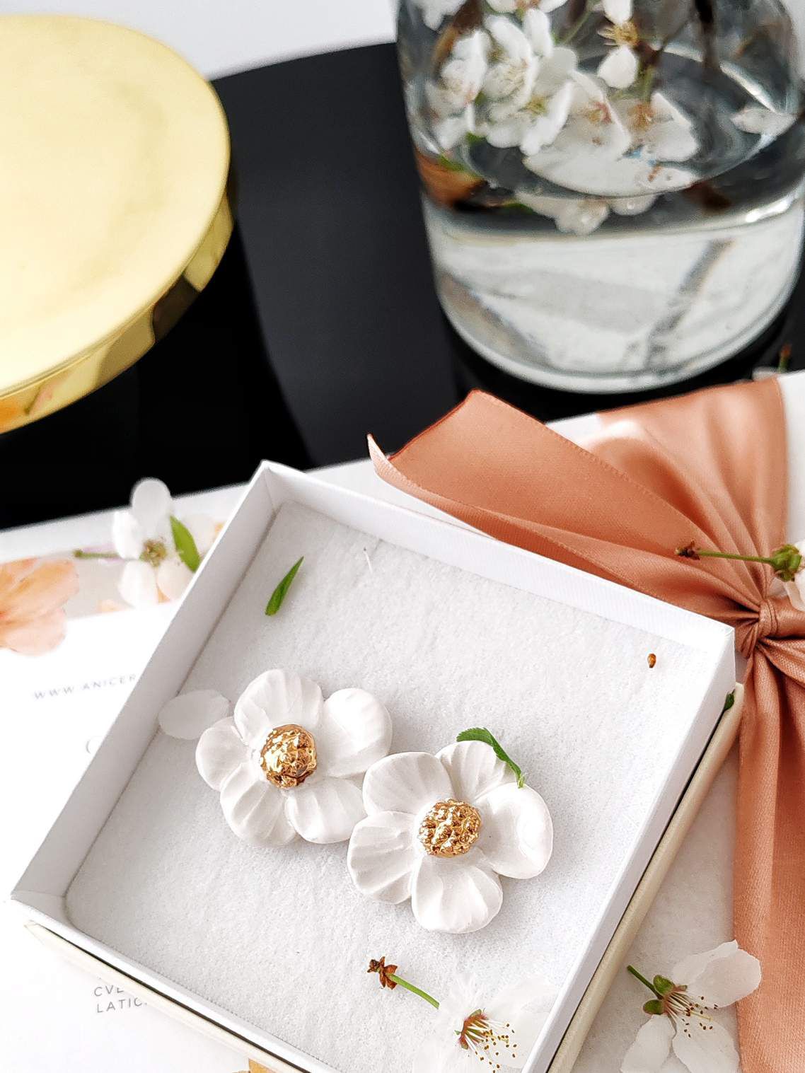 Bloom &amp; Chic - Cvijet trešnje