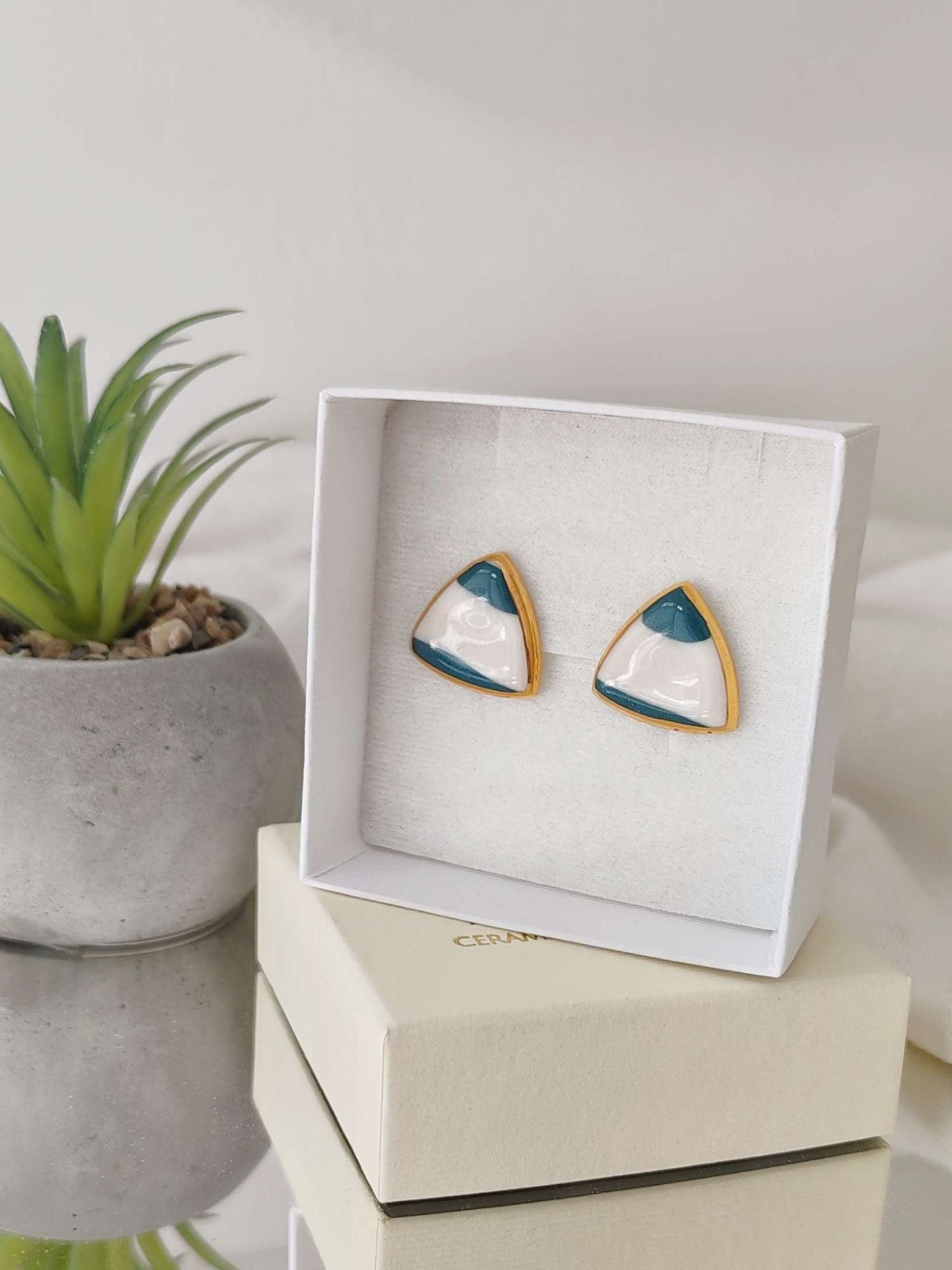 Triangle Turquoize & Beige