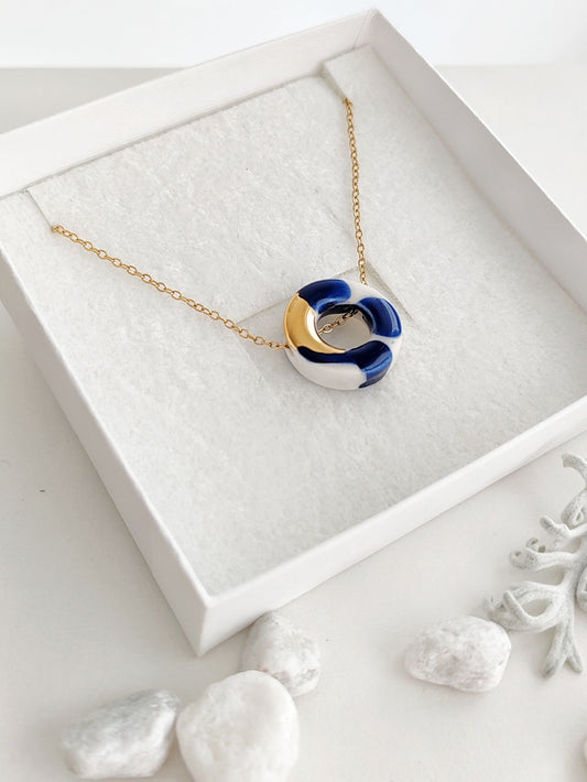 Necklace Ring Blue & White